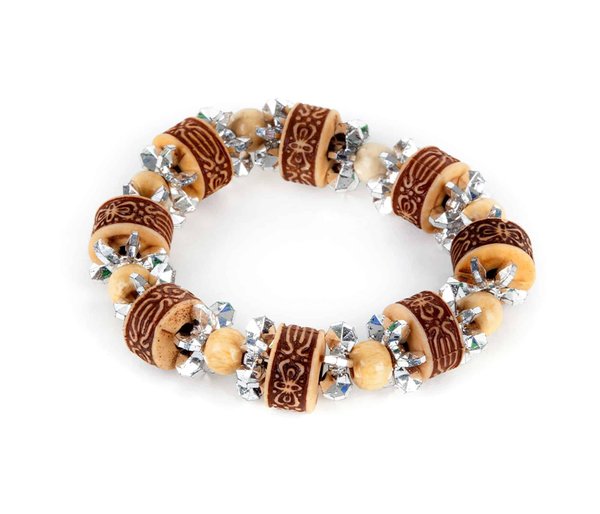 La popularité croissante des bracelets en bois