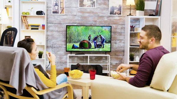 Découverte de l'histoire de la télévision à travers un programme TV