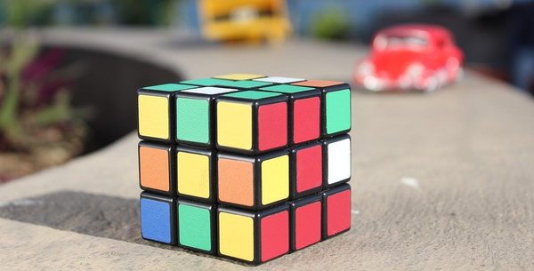 Pourquoi le Rubik's Cube aide votre enfant ?
