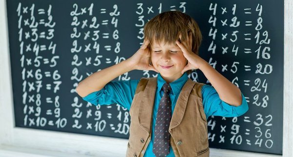 La calculatrice aide-t-elle les enfants à mieux calculer ?